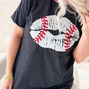 Women’s Plus Size Baseball Lips Graphic Tee - Heather Charcoal Grey XXL